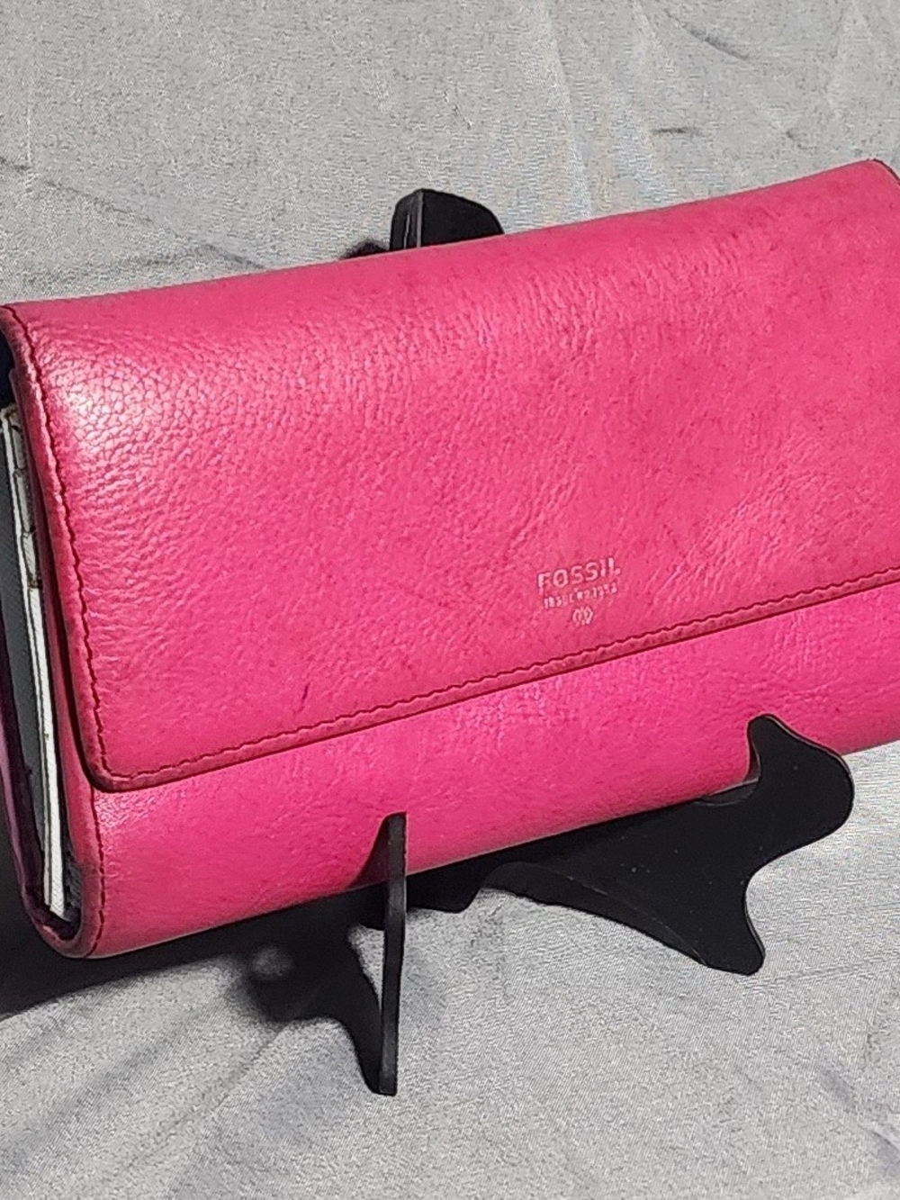 Fossil Emma Tri Fold Pink Leather Wallet W/ Snap Closure